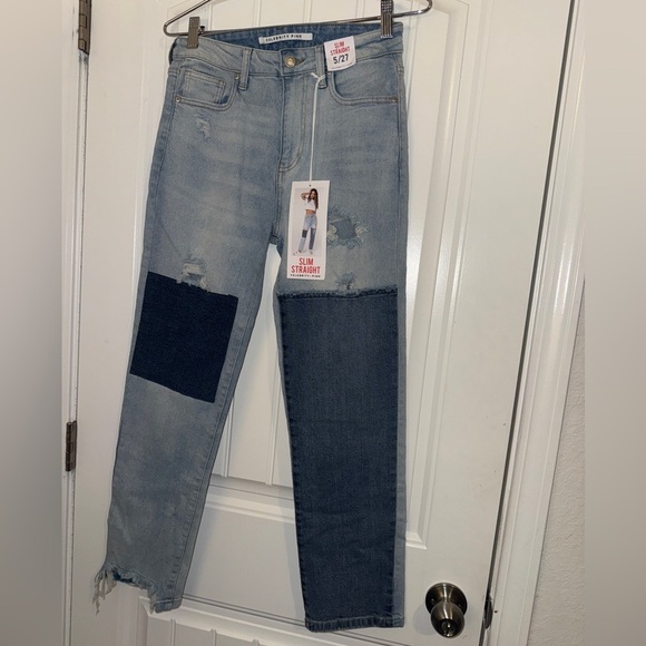 Celebrity Pink Women's Jeans Light Blue and Dark Blue Slim Straight 5/27 New - Picture 9 of 12